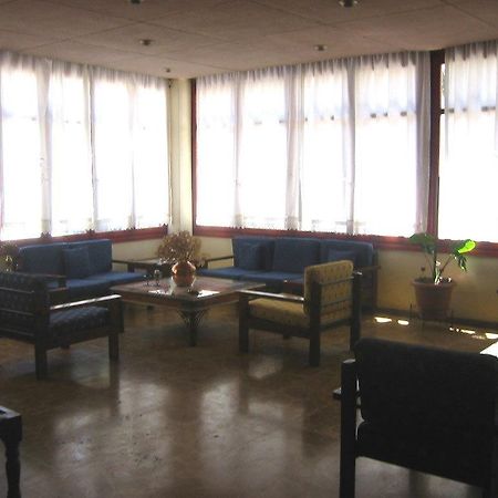 Hotel Avra Aegina 외부 사진