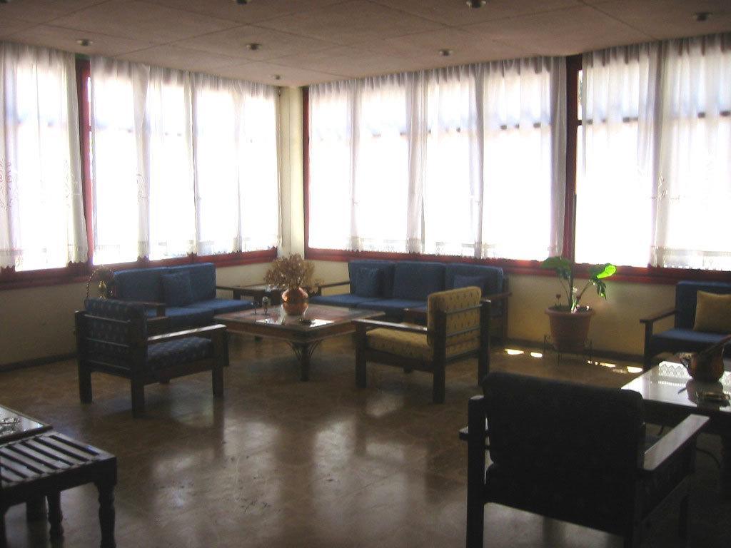 Hotel Avra Aegina 외부 사진
